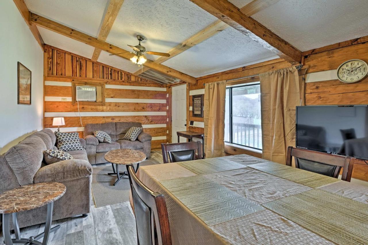 Rogersville Barn Apartment On 27 Acres With Pond! Bagian luar foto